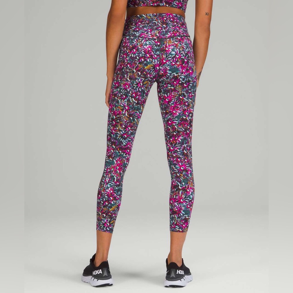 Lulu🍋 Base Pace HR Running Tight Floral Electric Multi * 25”